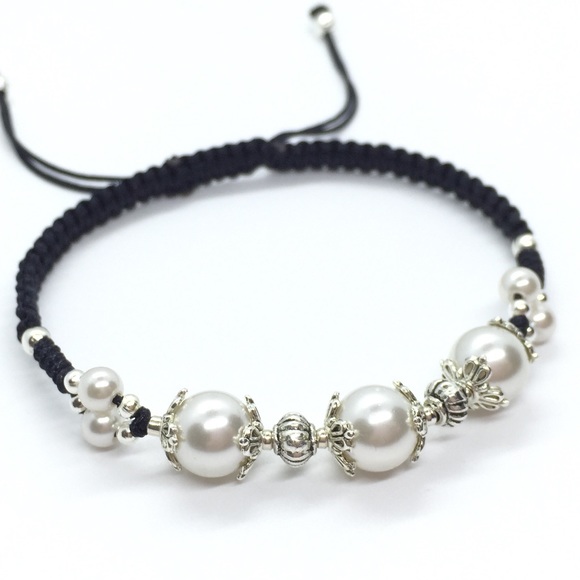 Handmade Ivory Glass Pearls Shamballa Bracelet - Picture 2 of 4